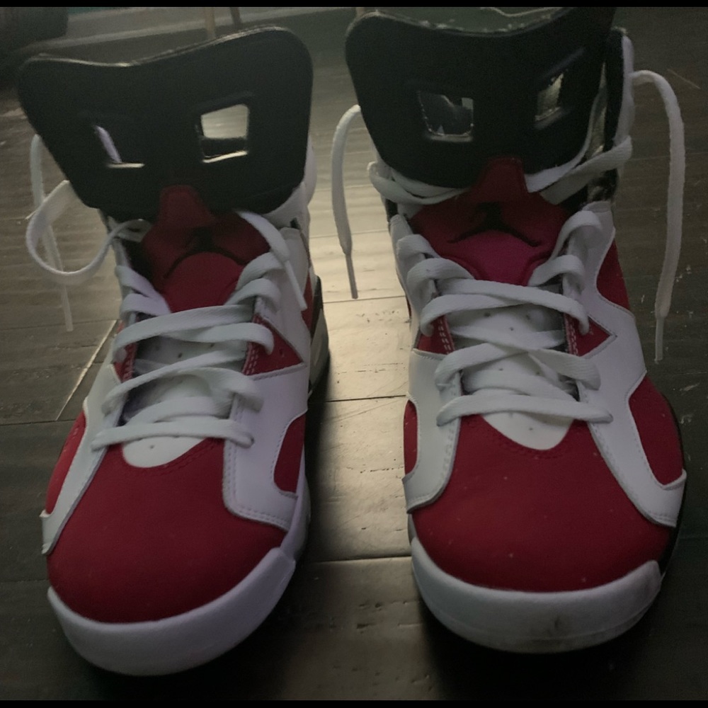 Red , white, black Jordan 6 good condition front needs cleaning, no inner pad